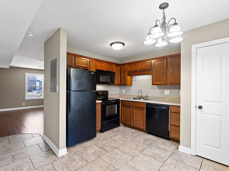 1805 Beckett Dr — Photo 12