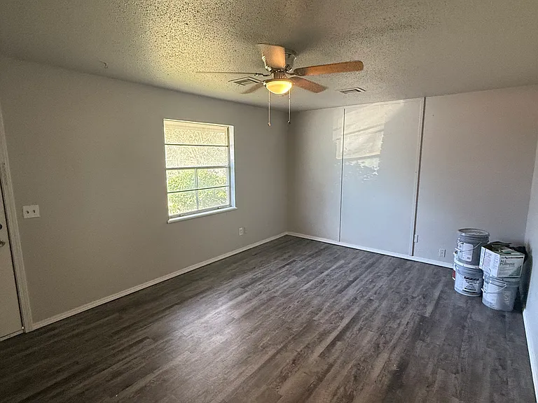 1220 N Purdue Ave — Photo 10