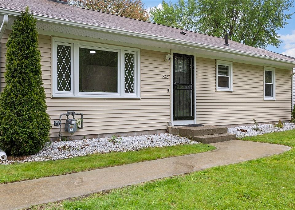 1st image of 376 Hermitage Dr
