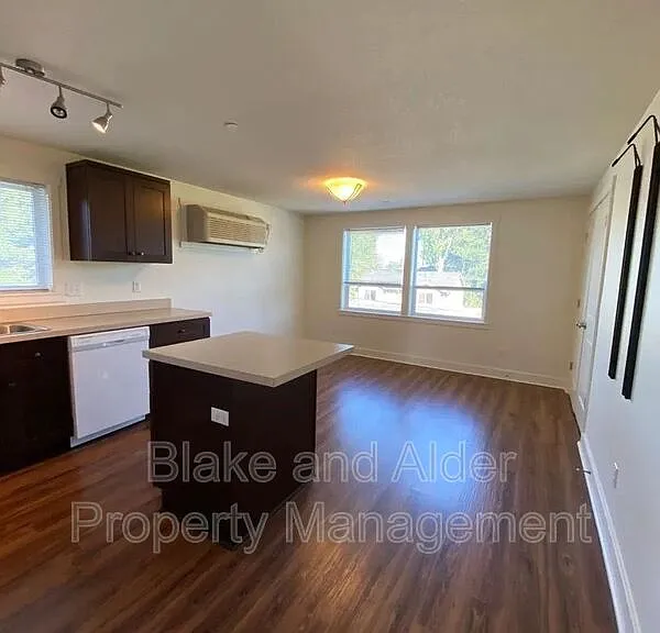 8211 N Montana Ave #C — Photo 7