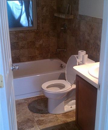 1630 Lincoln Bathroom 10-3-12