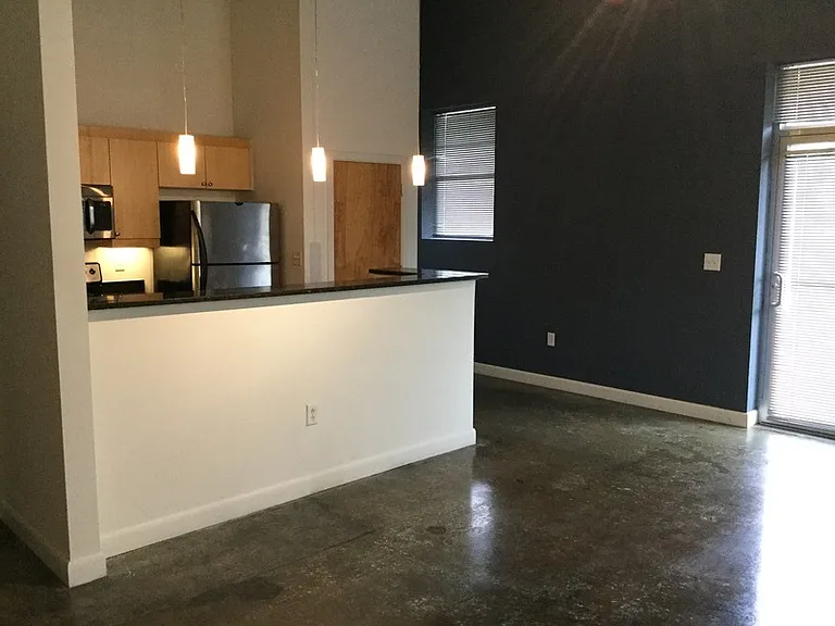 1101 W Marshall St #133 — Photo 2