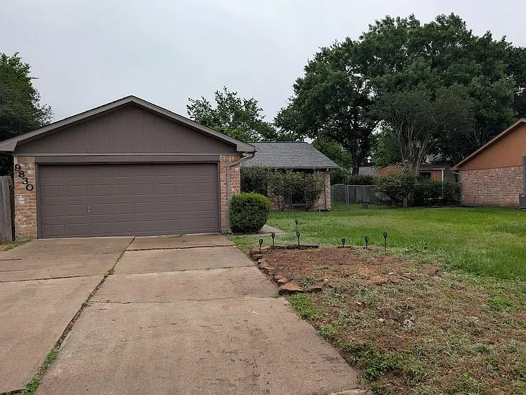 9830 Thistle Trail Dr — Photo 2