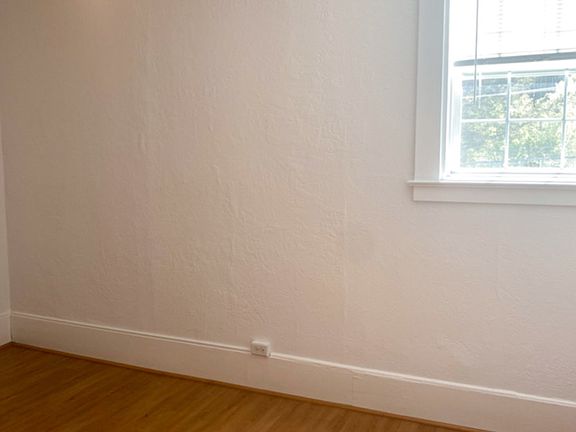 4th image of 206B Sir Francis Drake Blvd