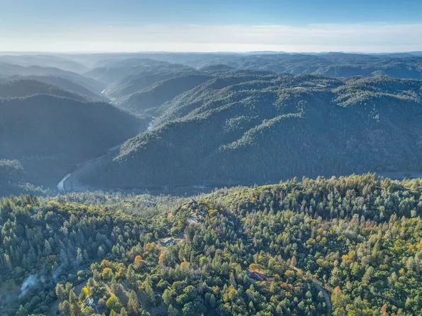 6 Sliger Mine Rd, Greenwood, CA 95635