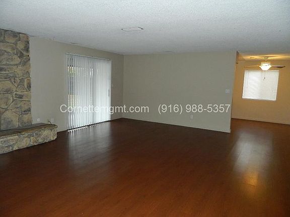 3rd image of 7338 Hayward Dr