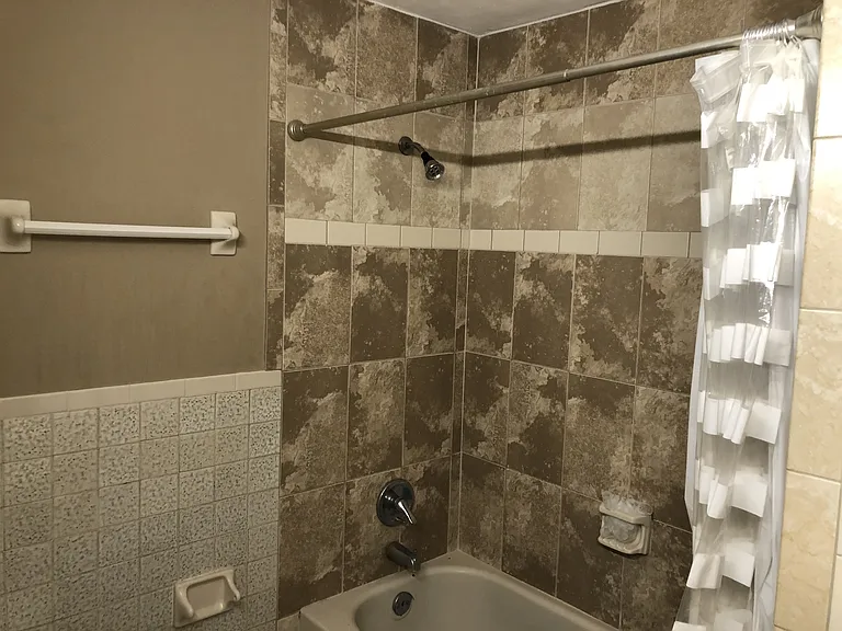 201 Desoto St #6 — Photo 18