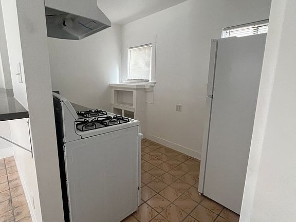 5th image of 1210 Hoffman Ave APT 7
