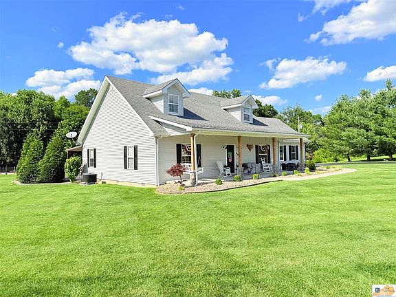 3rd image of 683 Conover Ln