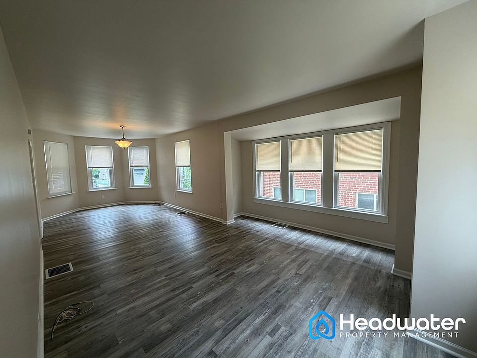 1st image of 1520 Elmwood Ave #1
