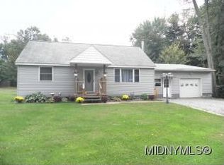 7668 Kriswood Dr, Rome, NY 13440