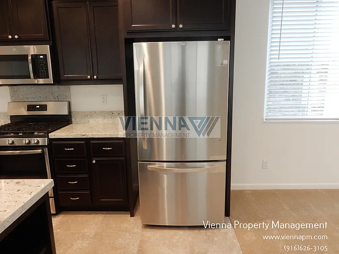 1271 Goldenrod Way — Photo 13