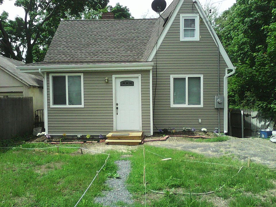1st image of 2 Wellington Pl