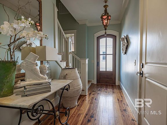 5th image of 4 Downtown Founders Ln #4