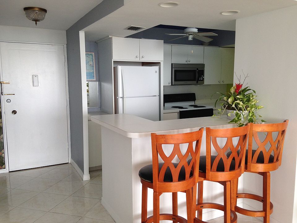 1st image of 3111 N Ocean Dr APT 1611