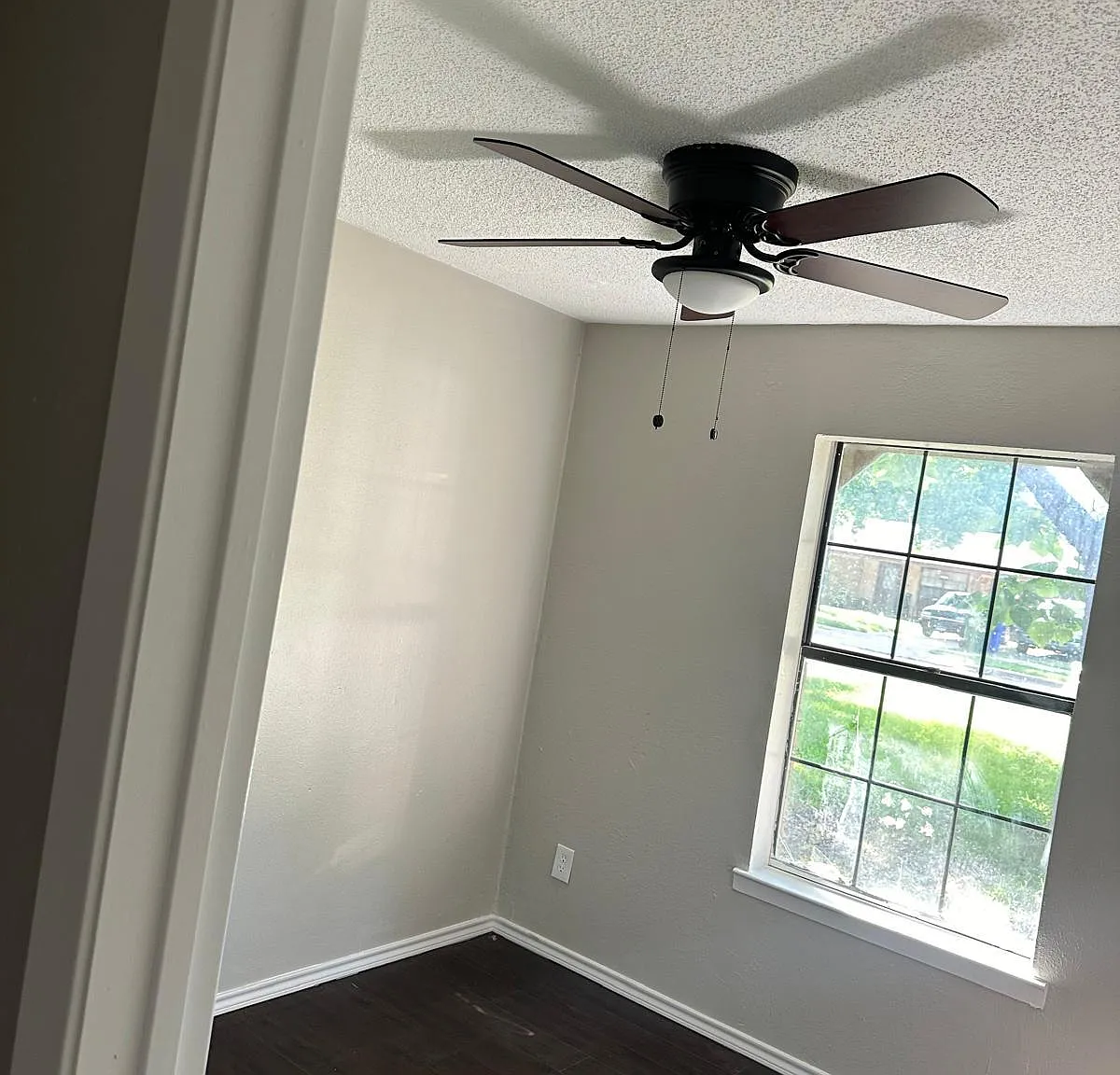3 bed, 1016 sqft, $1,495 — Photo 2