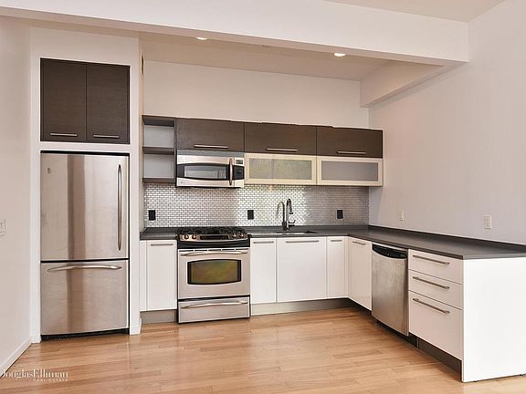 2nd image of 232 E 118th St APT 4B
