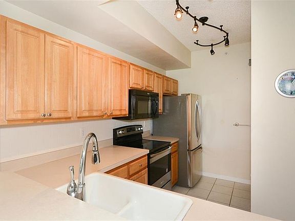4th image of 5681 Bentgrass Dr #13-207