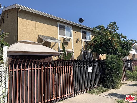 4th image of 2422 Johnston St