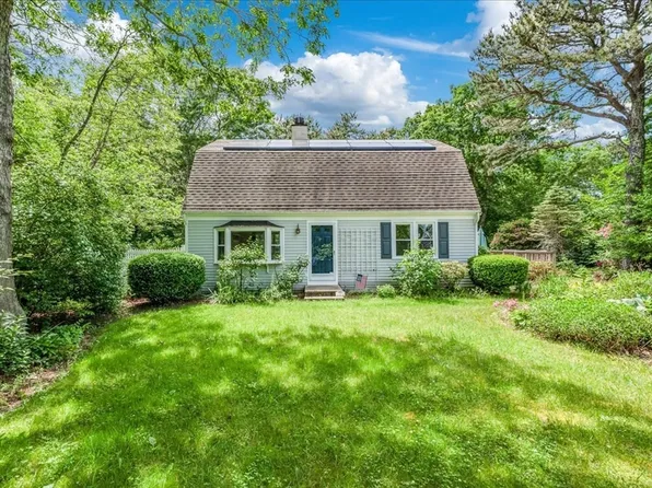 5 Jester Dr, Sandwich, MA 02563