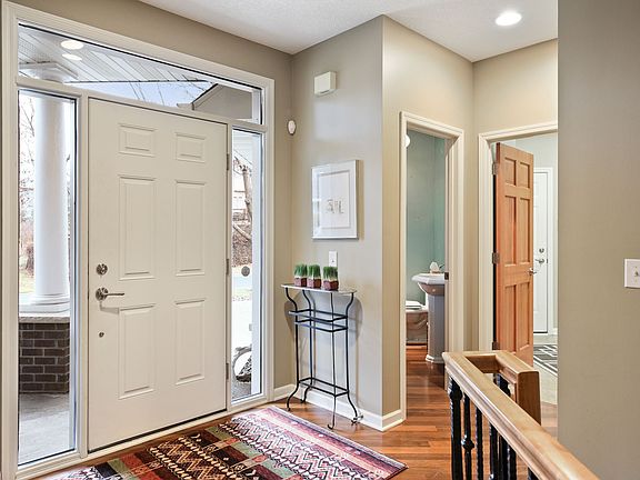 Bright and airy entryway