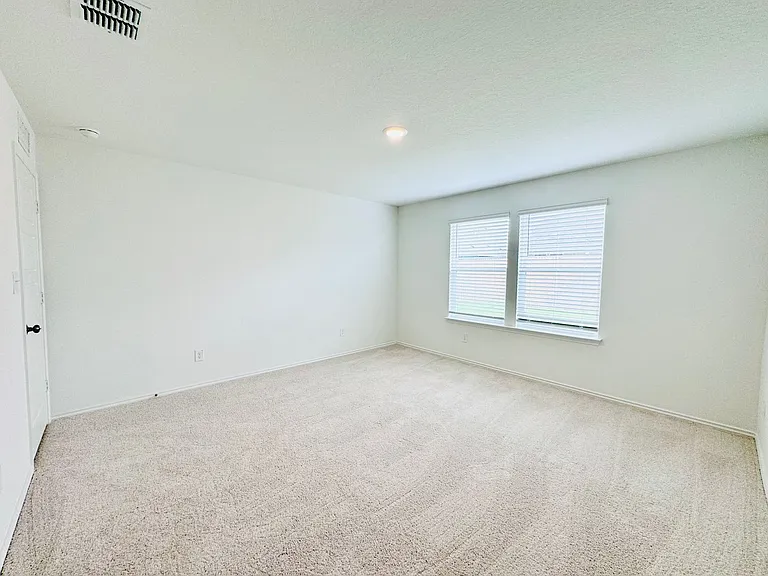 4089 Lily Glade Ln — Photo 16