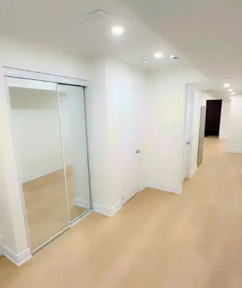 3 Aldenham St #2 — Photo 11