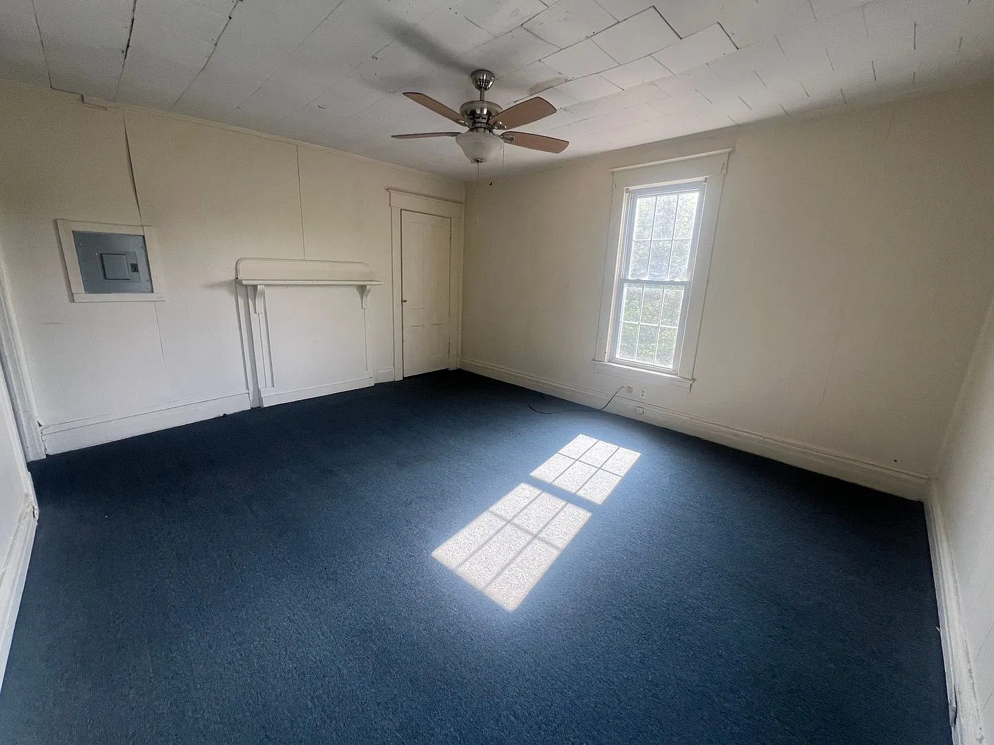 390 Forest Avenue — Photo 2