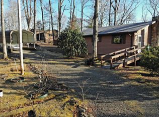 34 Clover Ln, Murphy, NC 28906
