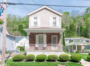 135 Roosevelt Ave, Benwood, WV 26031