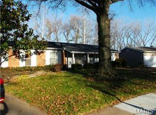 3120 Churchill Dr, Florissant, MO