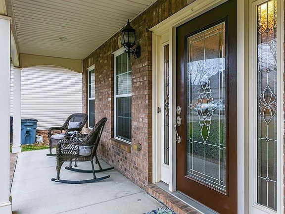 2nd image of 2340 Thistle Park