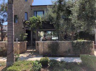 220 Geneva Ave #C, Huntington Beach, CA 92648