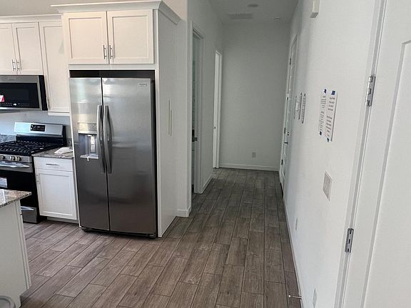 5th image of 4211 S 109th Dr