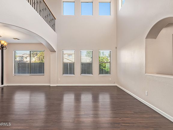 5th image of 6812 S 45TH Avenue