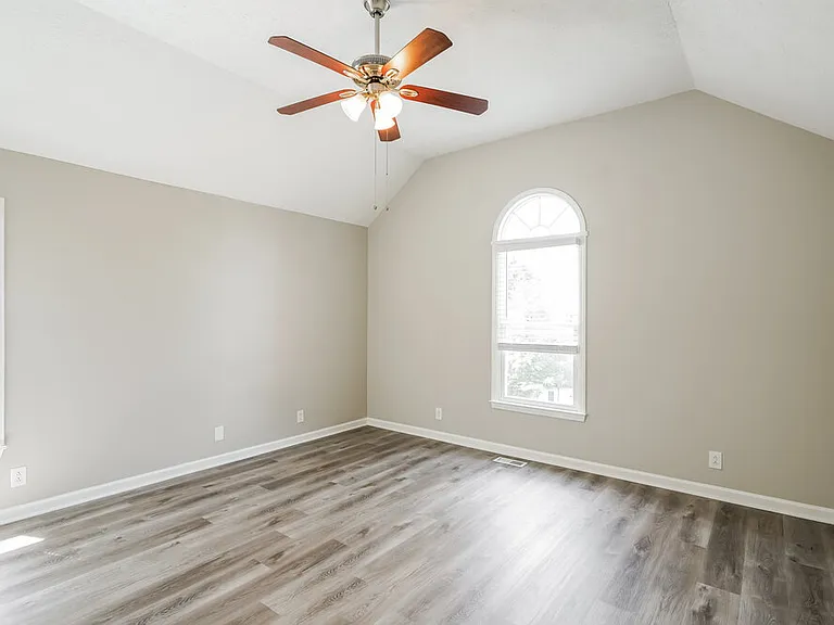 417 Saint Francis Ave — Photo 12