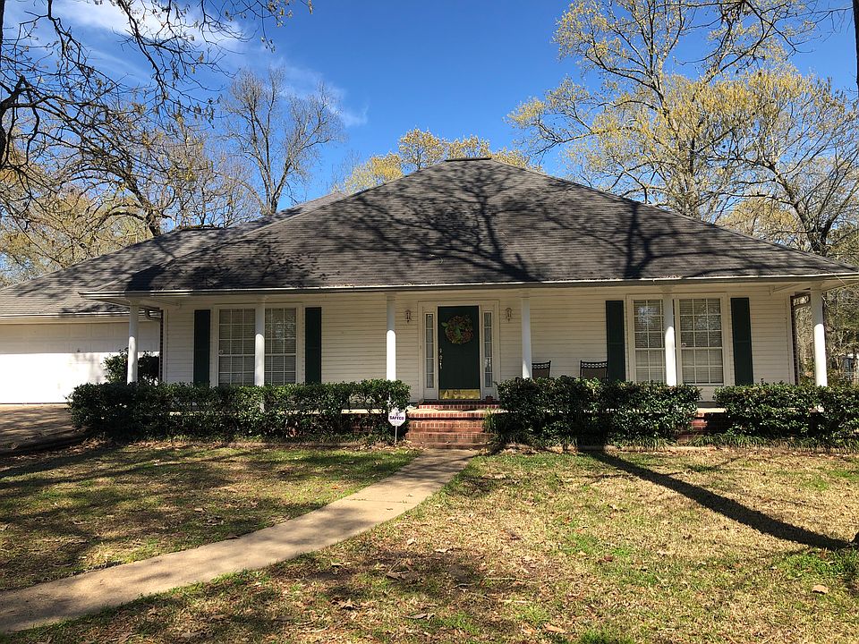 1st image of 223 Cross Timbers St