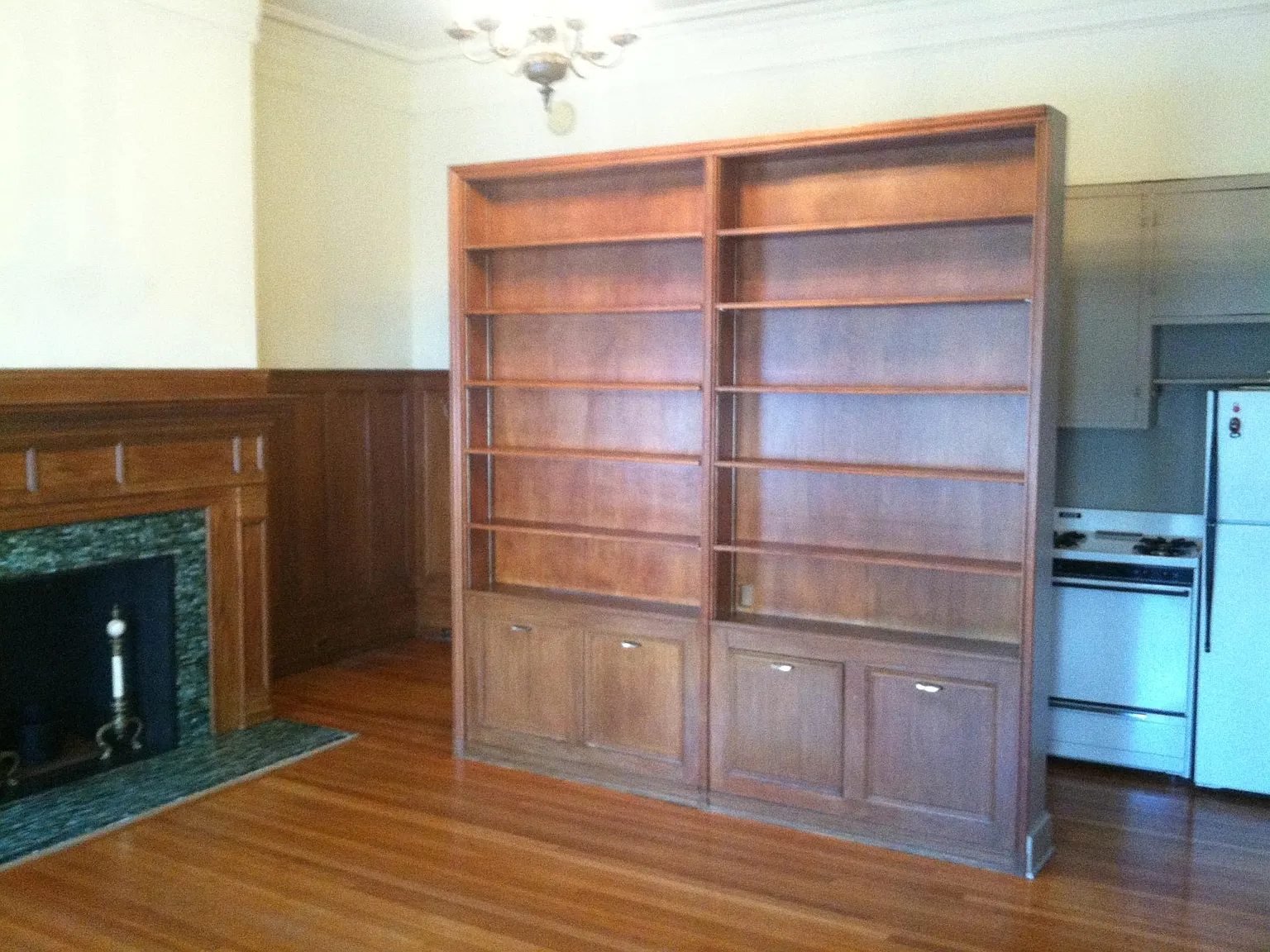 Studio, 400 sqft, $700 — Photo 2