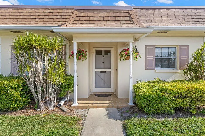 2 bed, 2.0 bath, 1250 sqft, $1,600 — Photo 1