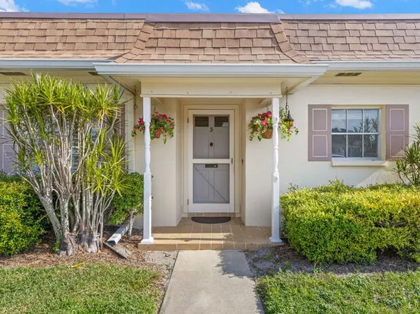 1657 S Lake Ave, Clearwater, FL 33756