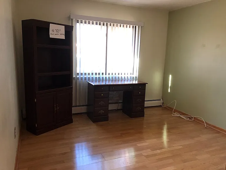 915 High Path Rd — Photo 8