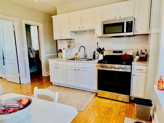4th image of 2101 W Waveland Ave #3