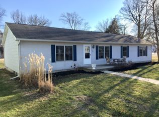 108 Walnut St, Dawson, IL 62520