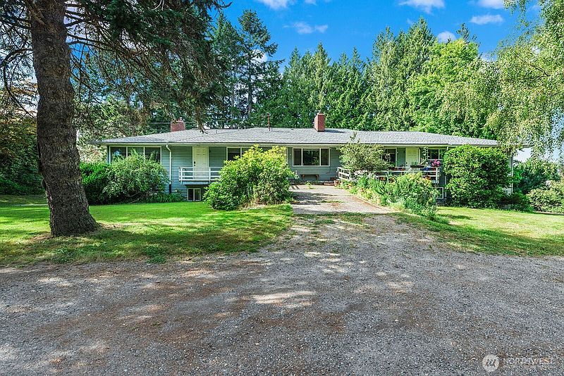3rd image of 17416 97th Avenue SW