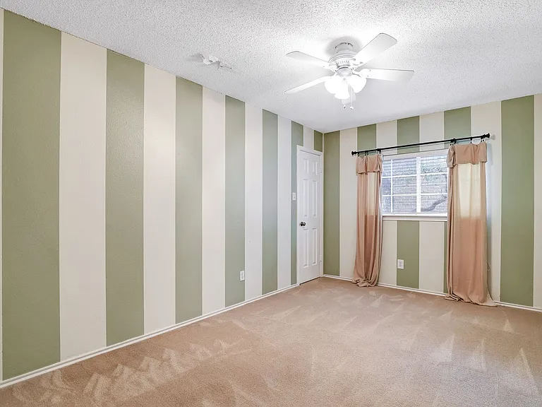 8502 Cottage Park — Photo 22