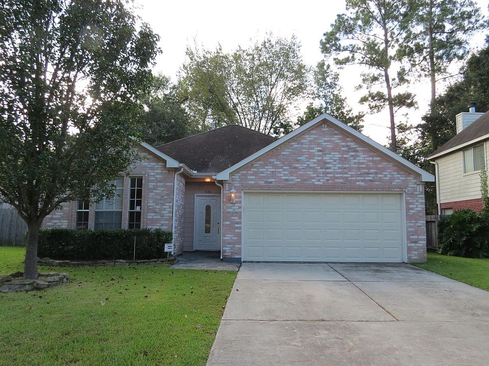 Nice all brick, 2 stall garage, 3 bedroom, 2 bath - nice neighborhood