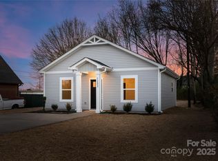 1822 Wilson W Lee Blvd, Statesville, NC 28677