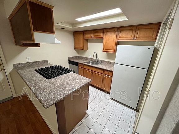 4th image of 9129 Tuolumne Dr