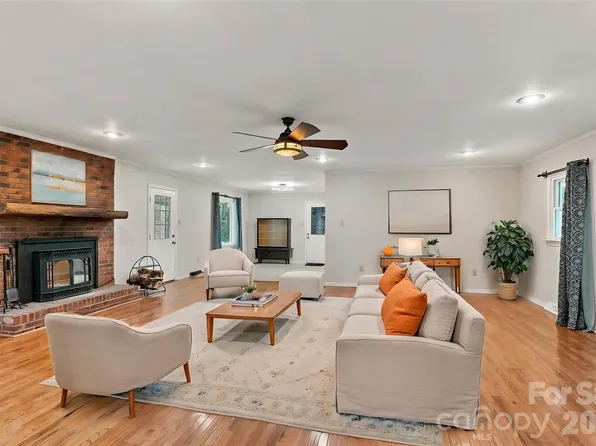 1732 Forest Lake Dr, Rock Hill, SC 29732