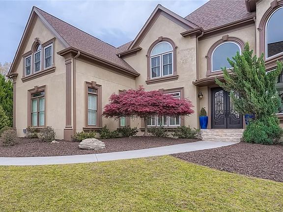 3rd image of 8390 Sentinae Chase Dr